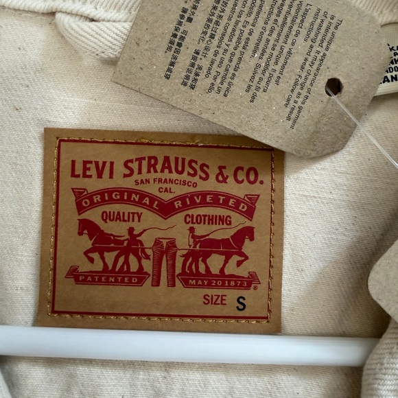 LEVIS cream denim jacket - Picture 2 of 4